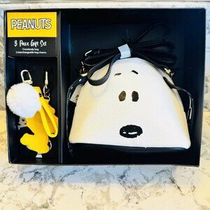 Bioworld Peanuts Snoopy Crossbody Bag Purse & 2 Charms 3-Piece Gift Set NIB​